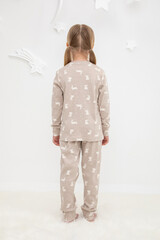 пижама  для девочки  К 1552/зайки на бежевом