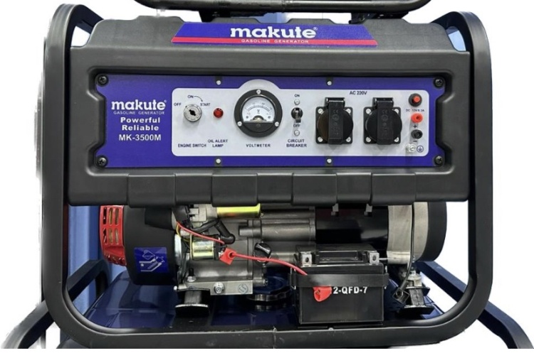 Бензиновый генератор Makute MK3500M