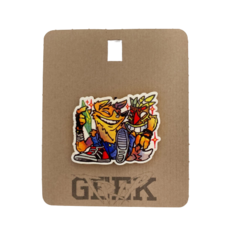 Деревянный значок Крэш и Аку