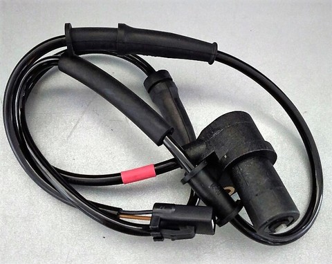 ДАТЧИК ABS ACCENT ПЕРЕДНИЙ ПРАВЫЙ HYUNDAI