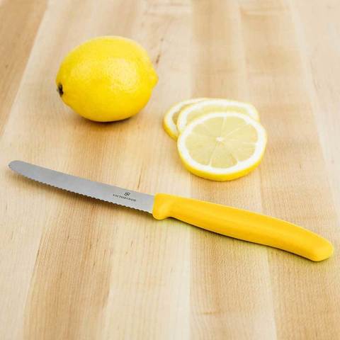Набор для кухни Victorinox 110мм 2 ножа серрейт желтый блистер (6.7836.L118B)