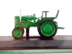 Tractor HTZ-7 1:43 Hachette #21