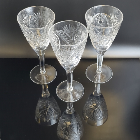 Бокалы хрустальные набор из 3 штук, алмазная грань, геометрический орнамент, 18 см, (объём-? мл), винтаж СССР 1970-1990 гг