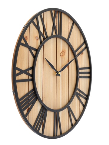 Часы кварцевые настенные 