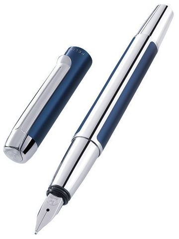 Ручка перьевая Pelikan Elegance Pura P40 синий/серебристый EF перо сталь нержавеющая подар.кор.  (954966)
