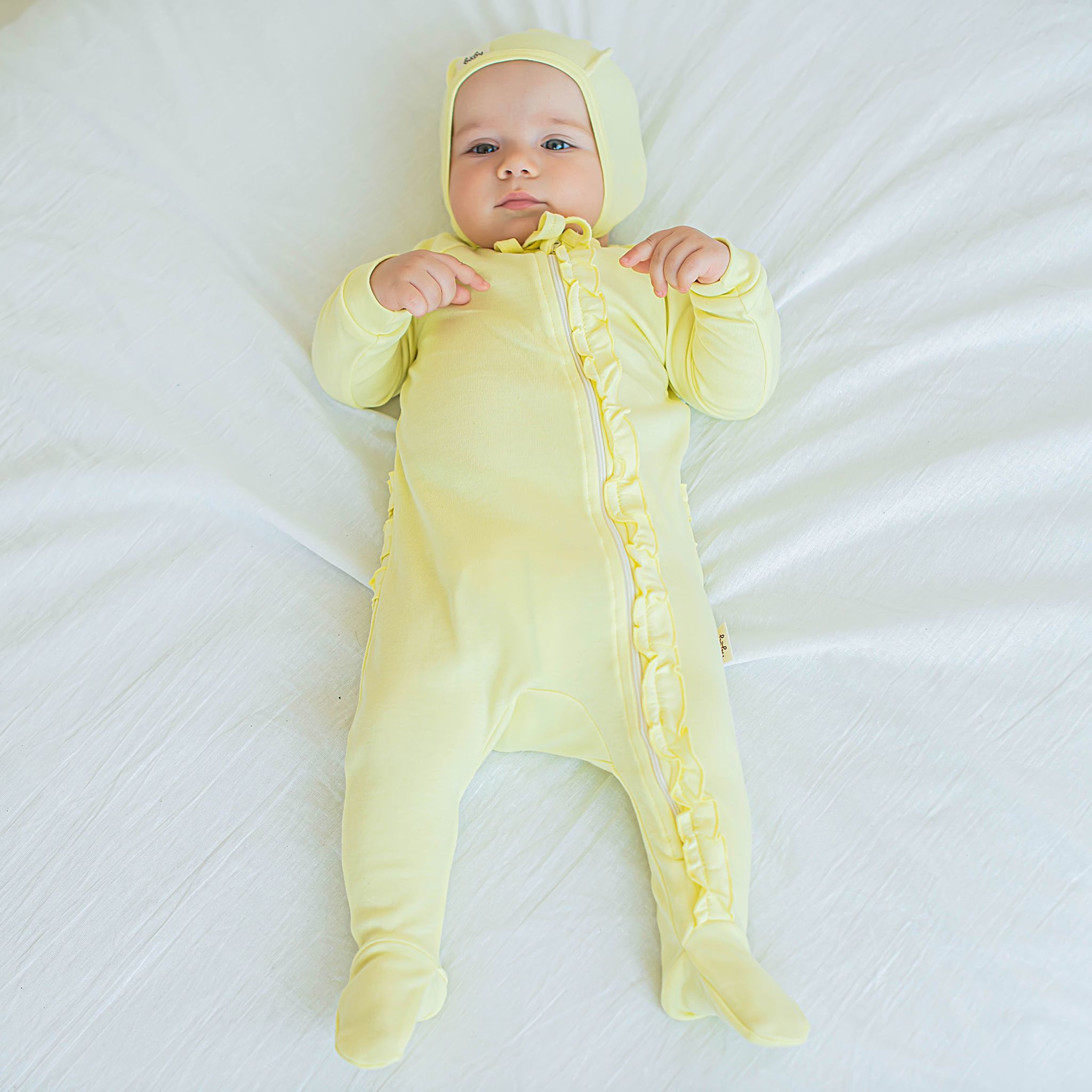 Zip-up sleepsuit with ruffles 0+, Daffodil