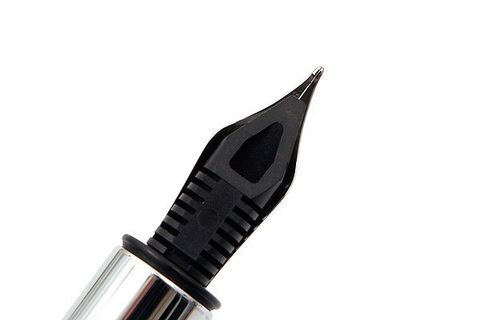 Перьевая ручка Faber-Castell Ambition Precious Resin Black перо EF