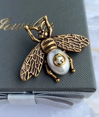 Стильная брошь МУХА style by GUCCI в винтажном стиле