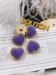 Пуговицы Сердечки бархатные фиолетовые