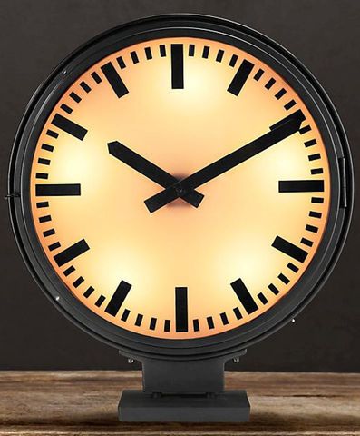 Часы настольные Restoration Hardware Дифрент с подсветкой