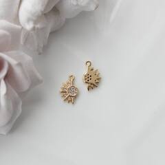 Подвеска Солнце с фианитами 12*7 мм, позолота, П450