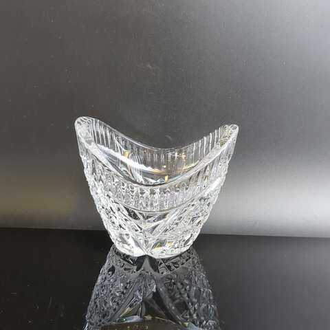 Вазочка конфетница хрустальная, алмазная грань, геометрический орнамент, матовый хрусталь, СССР 1970-1990 гг