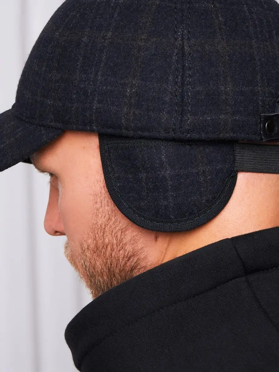 Кепка утепленная с ушками драповая