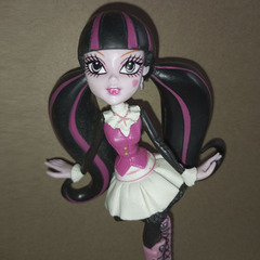 Б/У Дракулаура Фигурка из Журнала 15 см