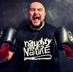 Футболка Naughty by Nature classic black