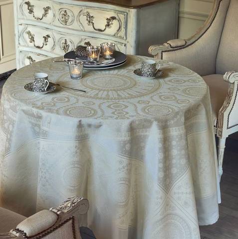 Скатерть 174x304 Garnier-Thiebaut Imperatrice Uni Argent