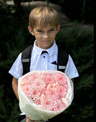 Букет цветов День знаний  №8 коралловый