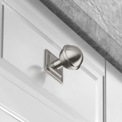 Кнопка Rocher c квадратной подложкой ( Satin Nickel )