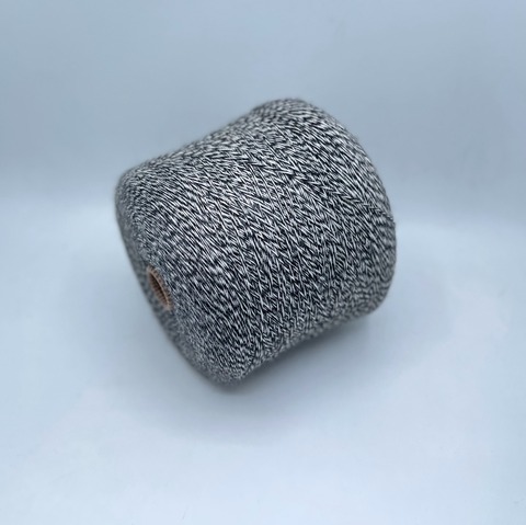 Бобинная пряжа (пр.Италия),2/825 413м/100гр,100%шерсть , цвет- Черно-белый , арт.27985
