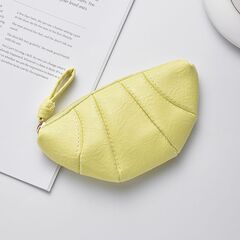 Подвес на сумку круассан желтый B-04