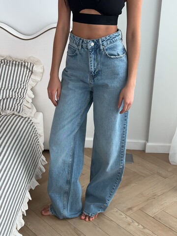 Джинсы Wide leg