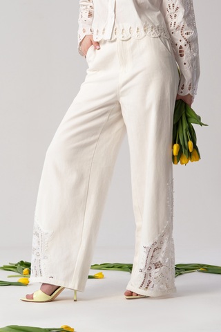 Брюки с кружевом