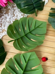 Монстера, лист реалистичный, зелень искусственная, 13*14 см., набор 15 листьев.