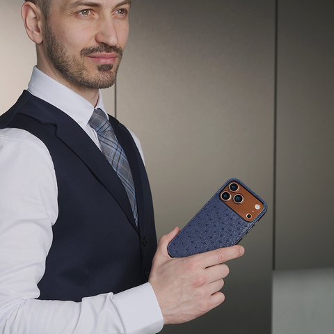 Чехол-накладка для iPhone 17 Pro из кожи страуса, синего цвета