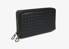 Кожаное портмоне Bottega Veneta черный с двумя отделениями