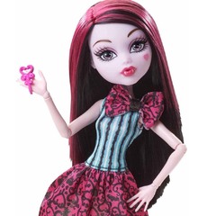 Дракулаура. Скейрнивал