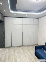 Шкаф распашной на заказ от фабрики