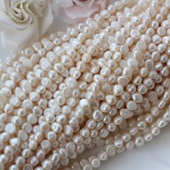 Жемчуг натуральный речной, купольная форма, 5,5-7 мм, 1 нить, Ж009