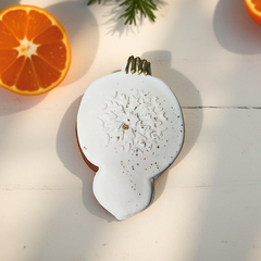 Новогодний пряник «Шар» белый бол. / 60 гр