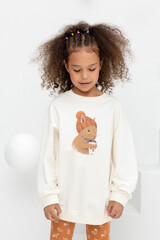 джемпер  для девочки  КР 302186/молочный