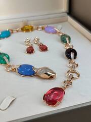 komplekt-ukrashenij-kole-sergi-v-stile-bvlgary