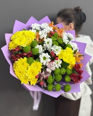 Авторский букет в яркой гамме