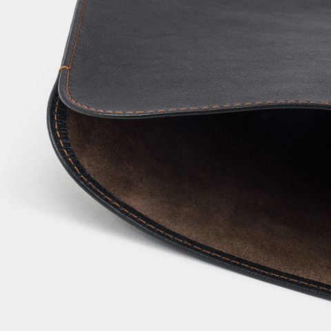 Чехол для MacBook 13-14' и документов из кожи теленка, черный с коричневым подкладом