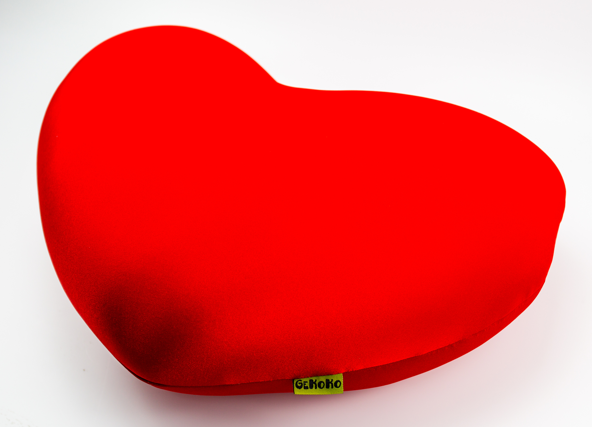 Подушка игрушка сердце. Подушка сердце. Подушка сердечки. Игрушка-антистресс сердце. Мягкая игрушка сердце.