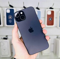 iPhone 15, 256 ГБ б/у