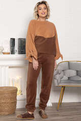 Костюмы с брюками