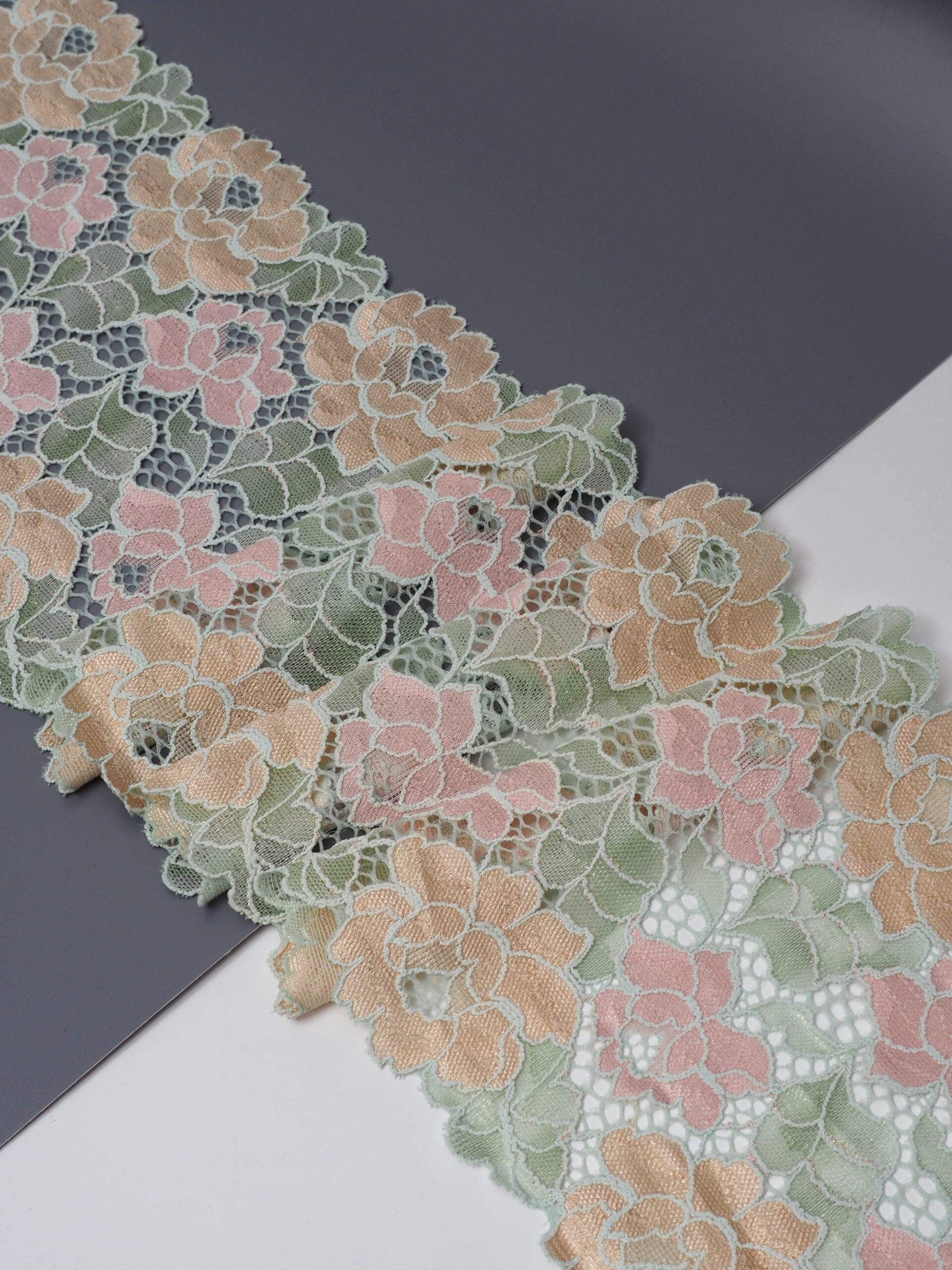 Эластичное кружево для белья бледно-зеленое с мультиколор ширина 17 см