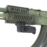 Складная рукоятка на цевье, DLG Tactical