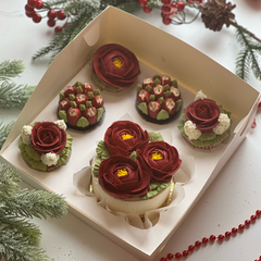 Бенто чизкейк и капкейки бордового цвета в наборе