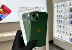 iPhone 13, 256 ГБ б/у