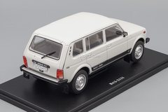 VAZ-2131 Niva white 1:24 Legendary Soviet cars Hachette #82