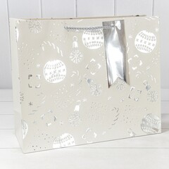 
          Пакет подарочный 39.5 х 33 х 15 см "Новый год" с тиснением (Белый)