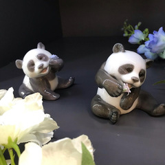 Счастливая панда Lladro