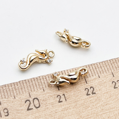 Подвеска Морской конек, цвет золото, фианиты, размер 14*6 мм, цена за 1 шт