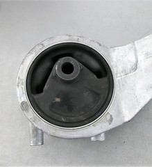 ПОДУШКА ДВИГАТЕЛЯ ПРАВАЯ SONATA ТАГАЗ BETA HYUNDAI / KIA \?