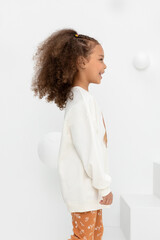 джемпер  для девочки  КР 302186/молочный